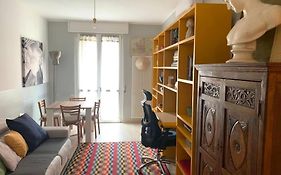Art&Design Close To Bocconi University